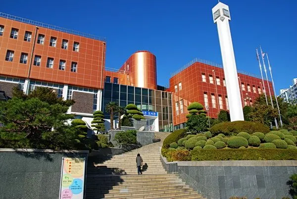 부산시민시립도서관 시공 사례